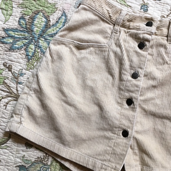 Vintage 90s high waisted corduroy skort - Picture 3 of 6